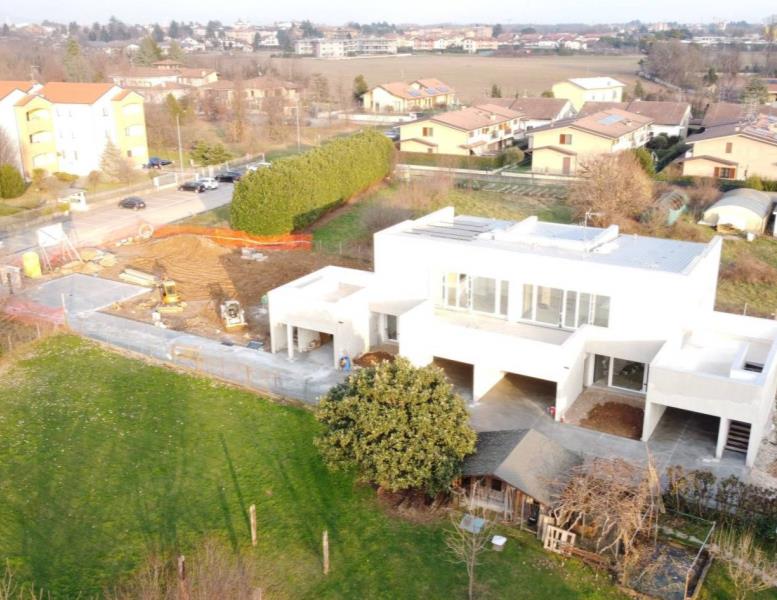 appartamento in vendita a Bernareggio