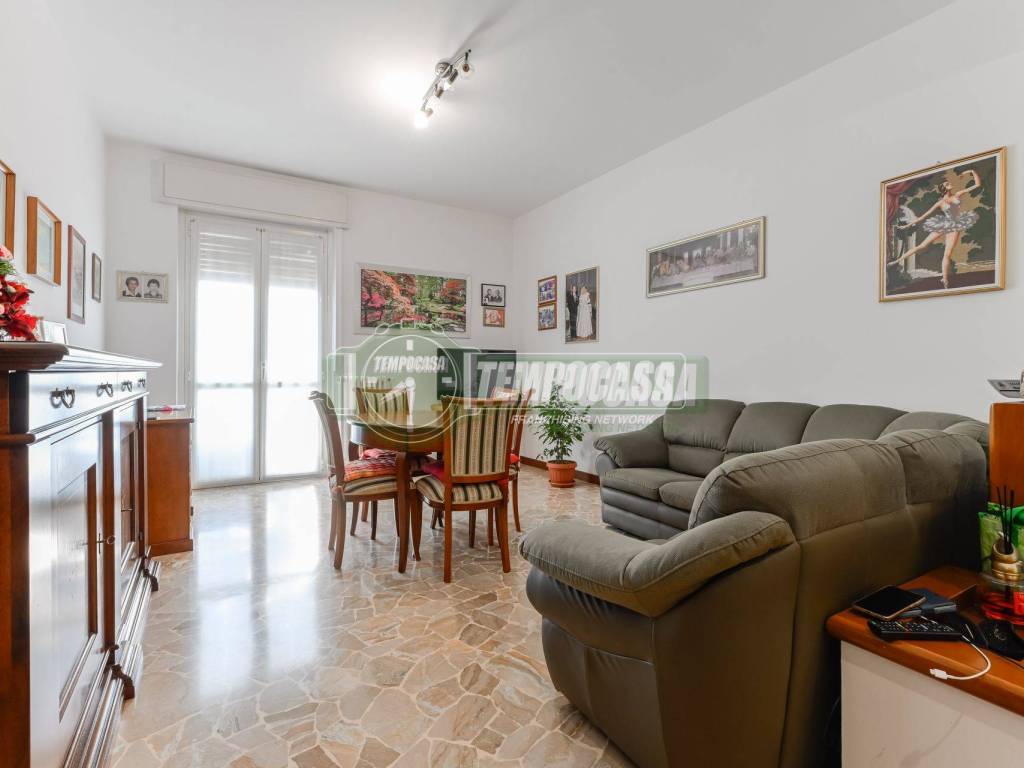 appartamento in vendita a Bernareggio