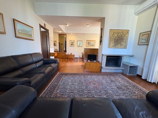 appartamento in vendita a Bernareggio