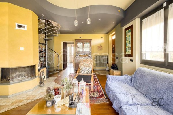 appartamento in vendita a Bernareggio