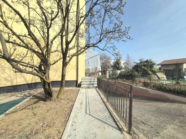 appartamento in vendita a Bernareggio