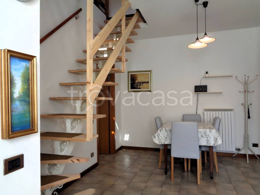 appartamento in vendita a Bernareggio