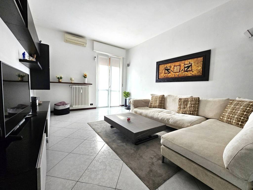 appartamento in vendita a Bernareggio