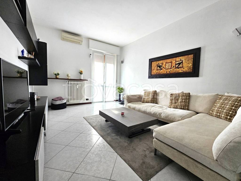 appartamento in vendita a Bernareggio