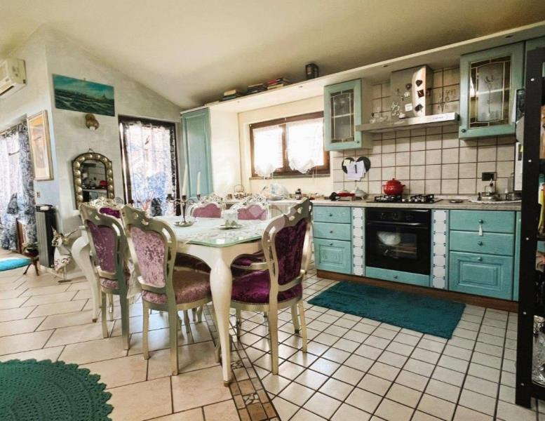 appartamento in vendita a Bernareggio