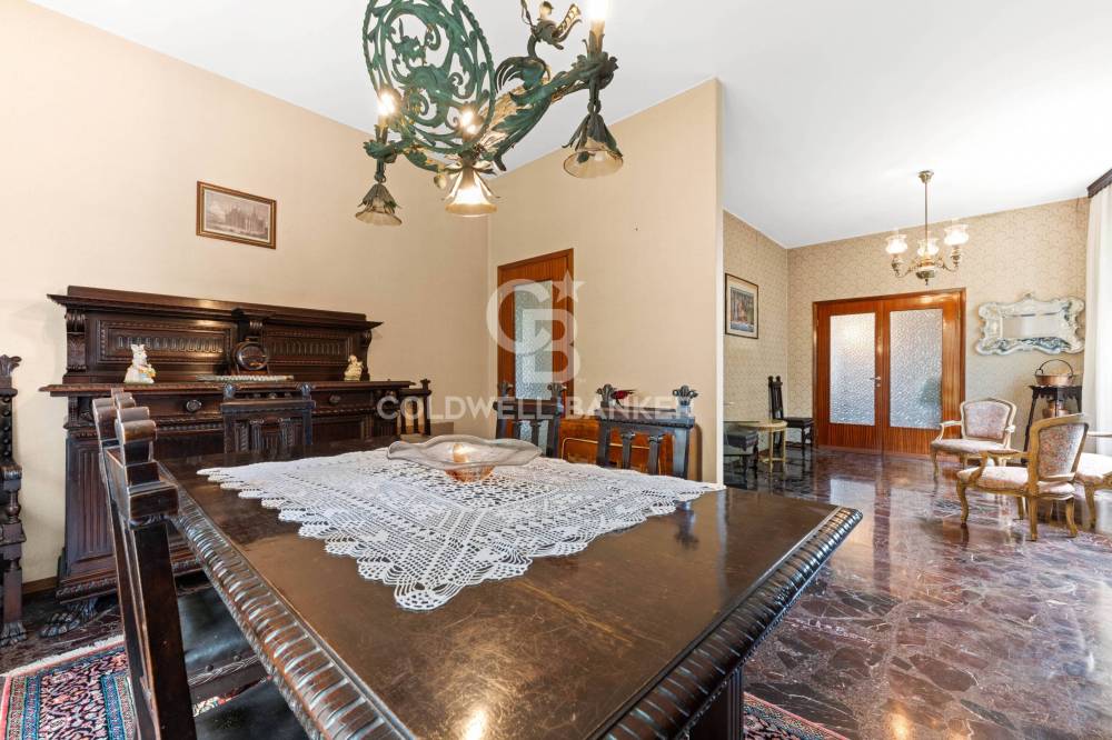 casa indipendente in vendita a Bernareggio