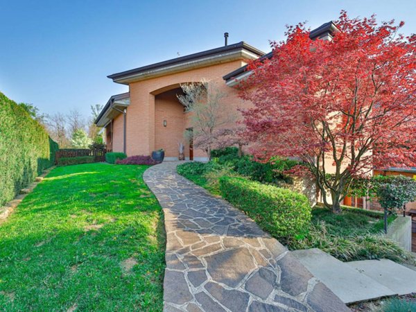 casa indipendente in vendita a Bernareggio