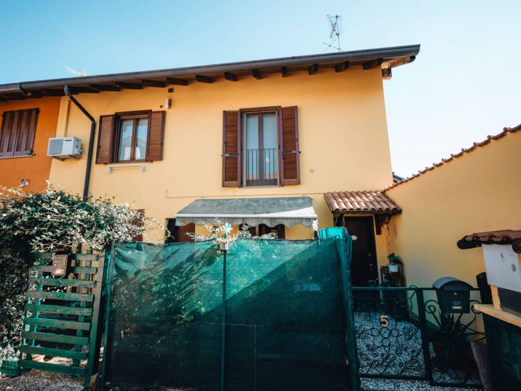 appartamento in vendita a Bernareggio