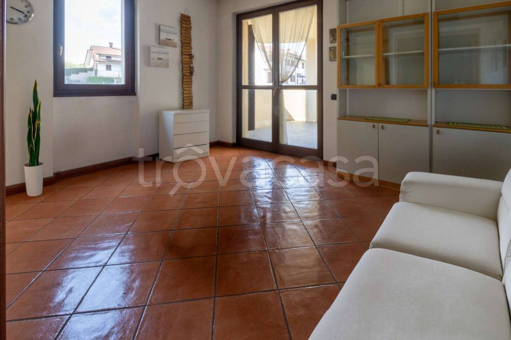 appartamento in vendita a Bernareggio in zona Villanova