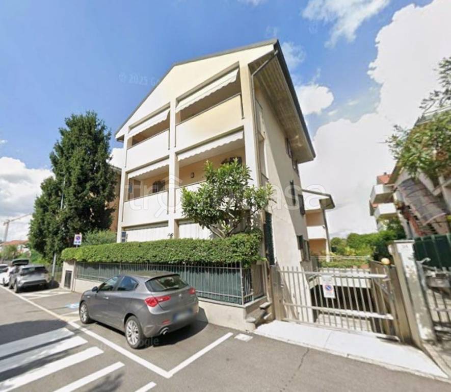 appartamento in vendita a Bernareggio