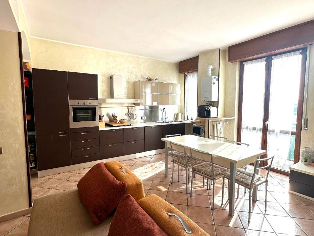 appartamento in vendita a Bernareggio