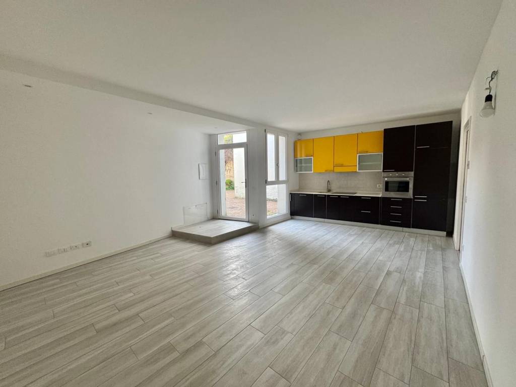 appartamento in vendita a Bernareggio