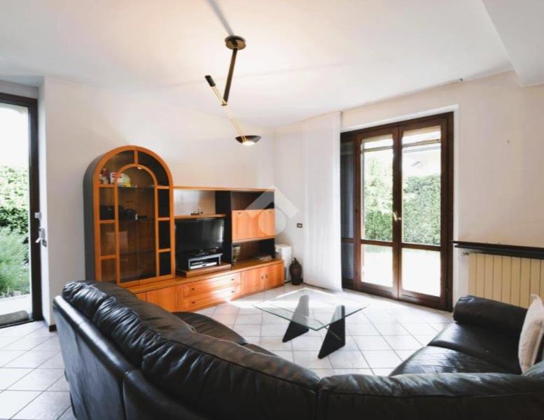casa indipendente in vendita a Bernareggio