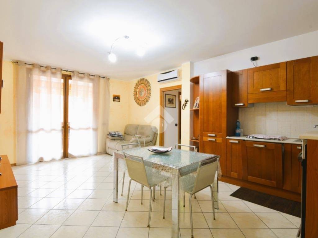appartamento in vendita a Bernareggio