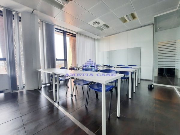 ufficio in vendita a Bernareggio