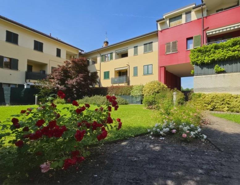 appartamento in vendita a Bernareggio