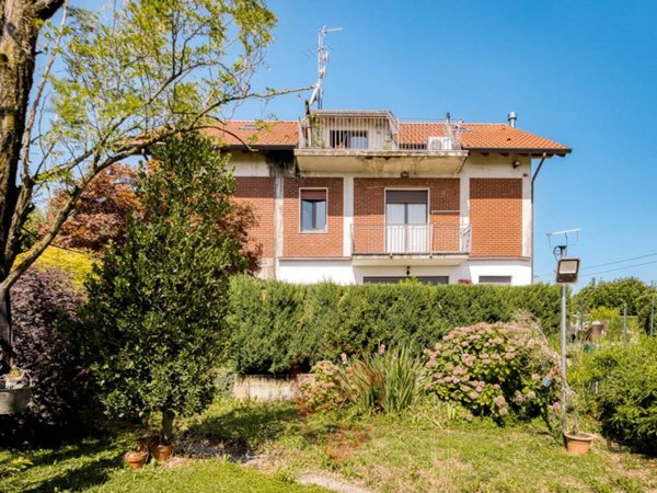 casa indipendente in vendita a Bernareggio