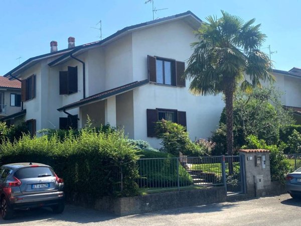 casa indipendente in vendita a Bernareggio