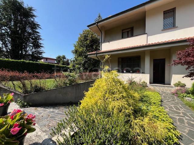 appartamento in vendita a Bernareggio