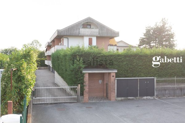 appartamento in vendita a Bernareggio in zona Villanova