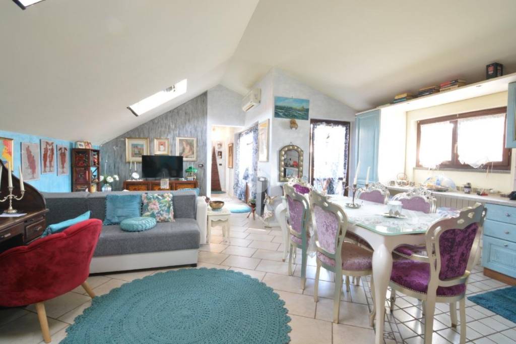 appartamento in vendita a Bernareggio