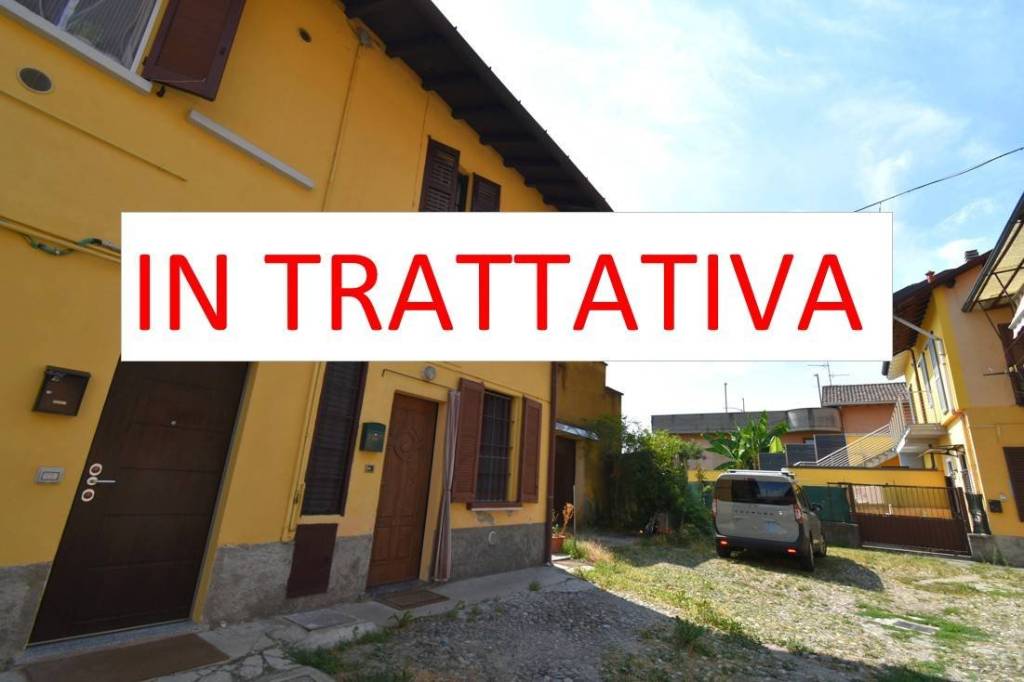 casa indipendente in vendita a Bernareggio