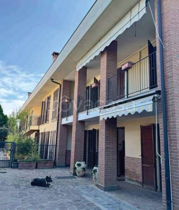 appartamento in vendita a Bernareggio in zona Villanova