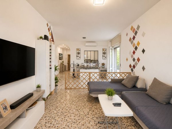 appartamento in vendita a Bernareggio in zona Villanova