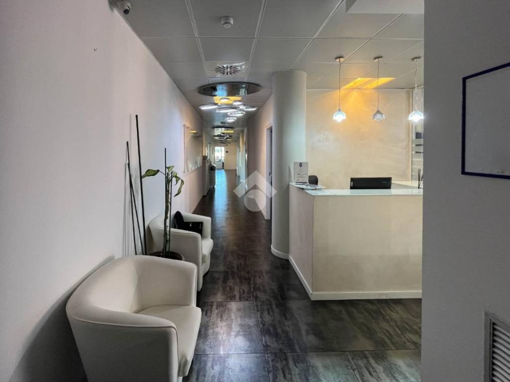 ufficio in vendita a Bernareggio in zona Villanova