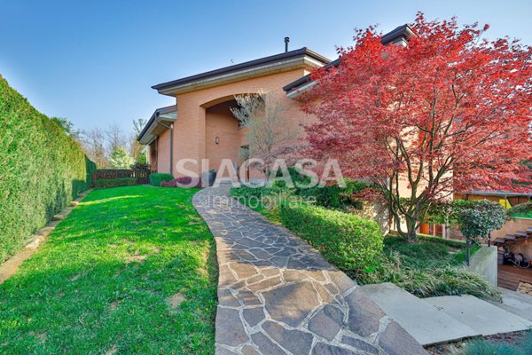 casa indipendente in vendita a Bernareggio in zona Villanova
