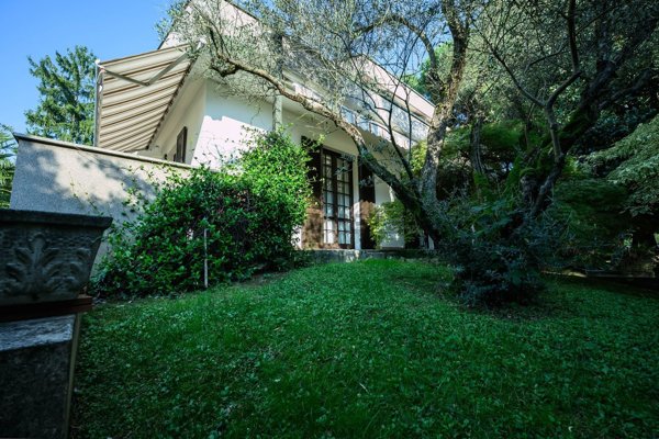 casa indipendente in vendita a Bernareggio