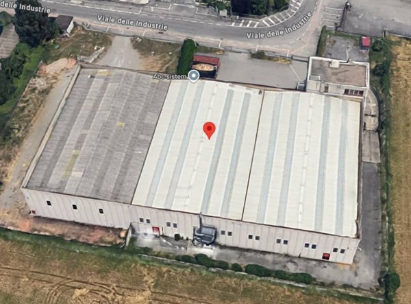 locale commerciale in vendita a Bernareggio in zona Villanova