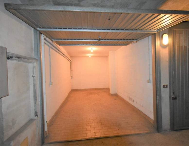 box auto in vendita a Bernareggio in zona Villanova