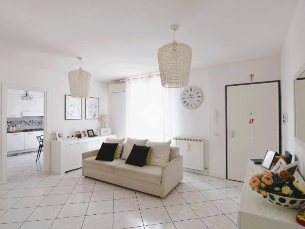 appartamento in vendita a Bernareggio