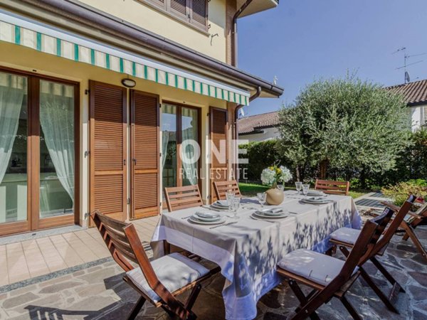 appartamento in vendita a Bernareggio in zona Villanova