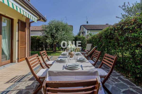 appartamento in vendita a Bernareggio in zona Villanova