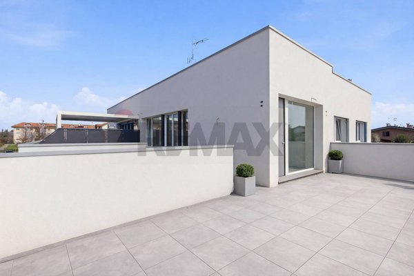 appartamento in vendita a Bernareggio in zona Villanova