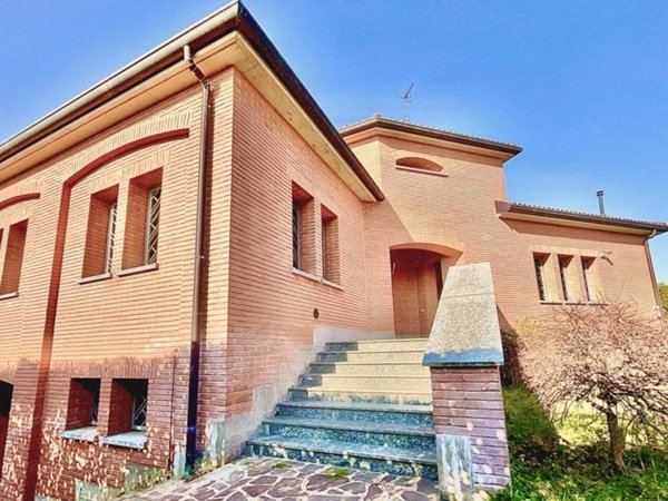 casa indipendente in vendita a Bernareggio