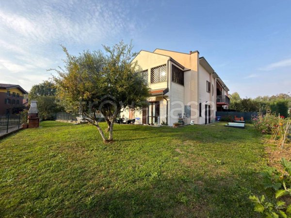 appartamento in vendita a Bernareggio