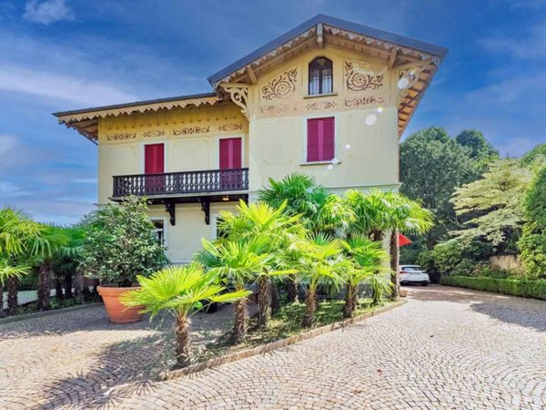 casa indipendente in vendita a Besana in Brianza