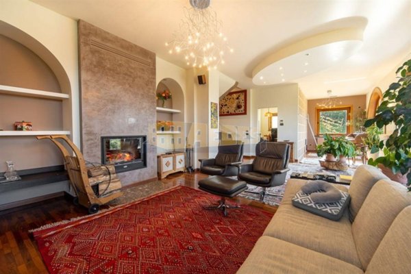 casa indipendente in vendita a Besana in Brianza