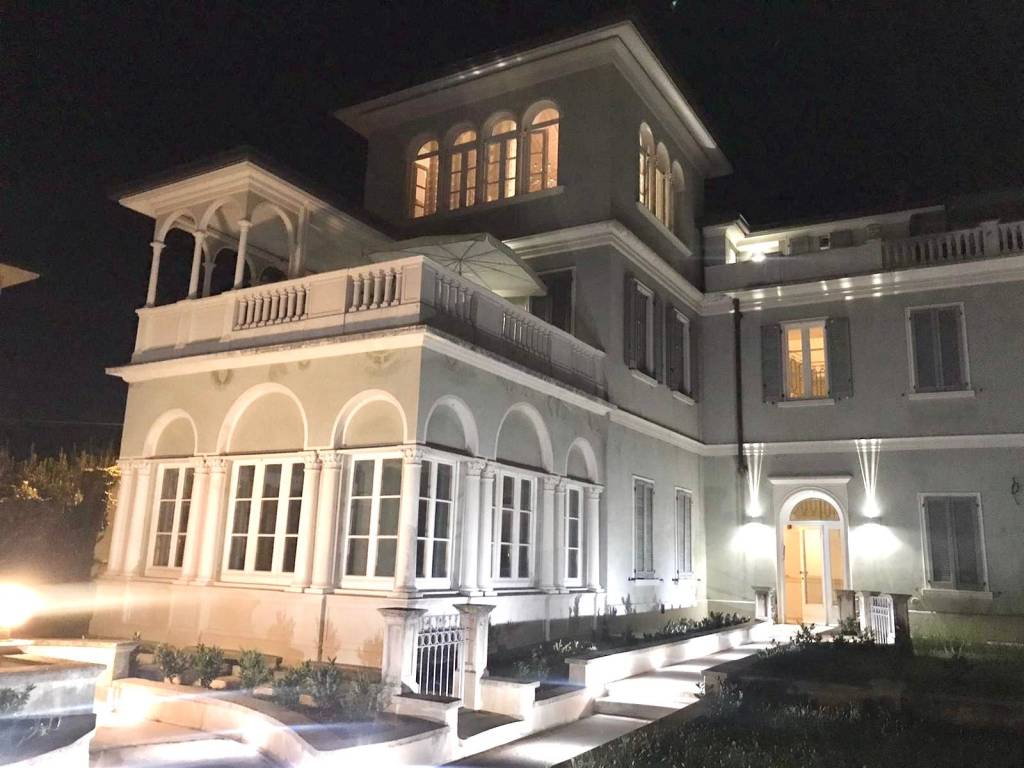 appartamento in vendita a Besana in Brianza