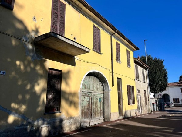 appartamento in vendita a Besana in Brianza