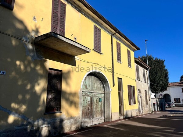 appartamento in vendita a Besana in Brianza