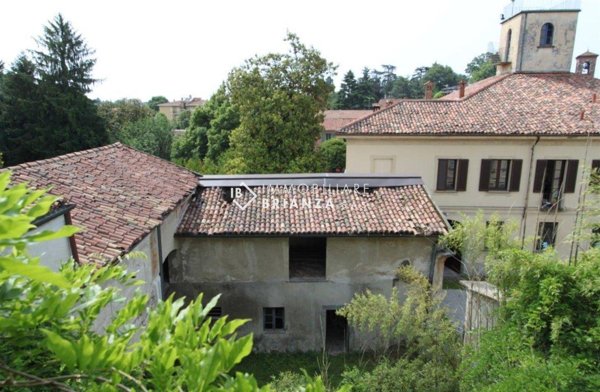 appartamento in vendita a Besana in Brianza