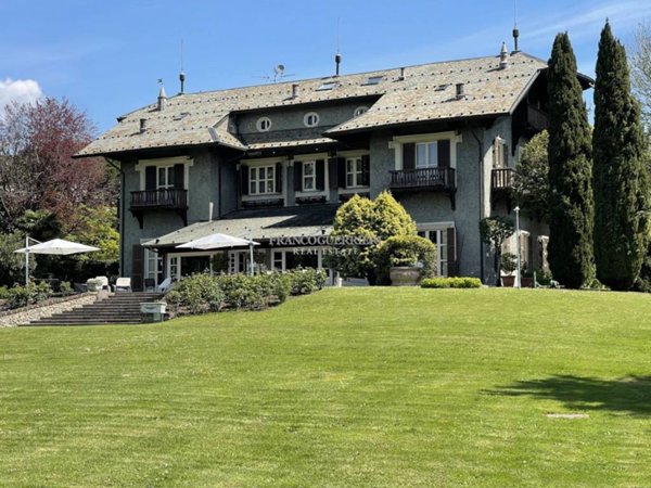 villa in vendita a Besana in Brianza