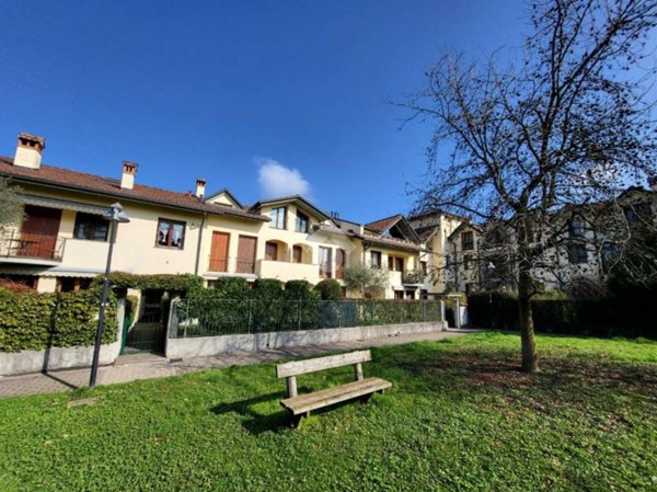 appartamento in vendita a Besana in Brianza