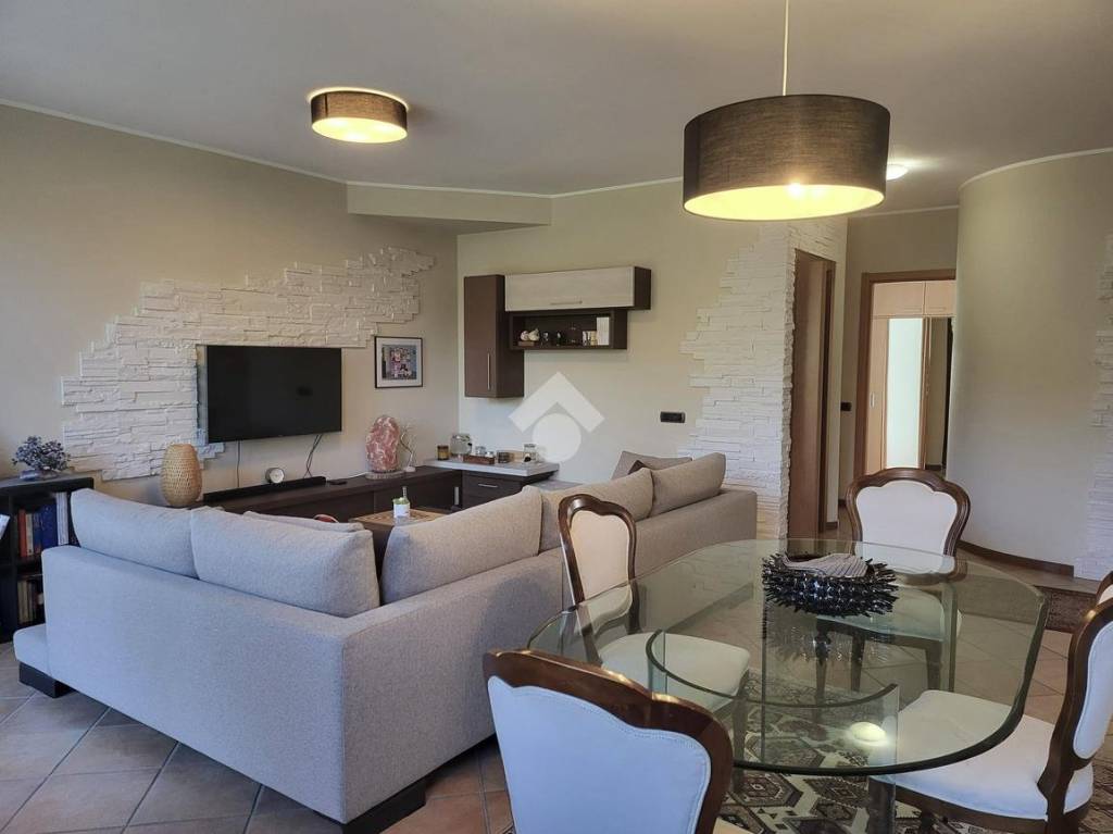 casa indipendente in vendita a Besana in Brianza