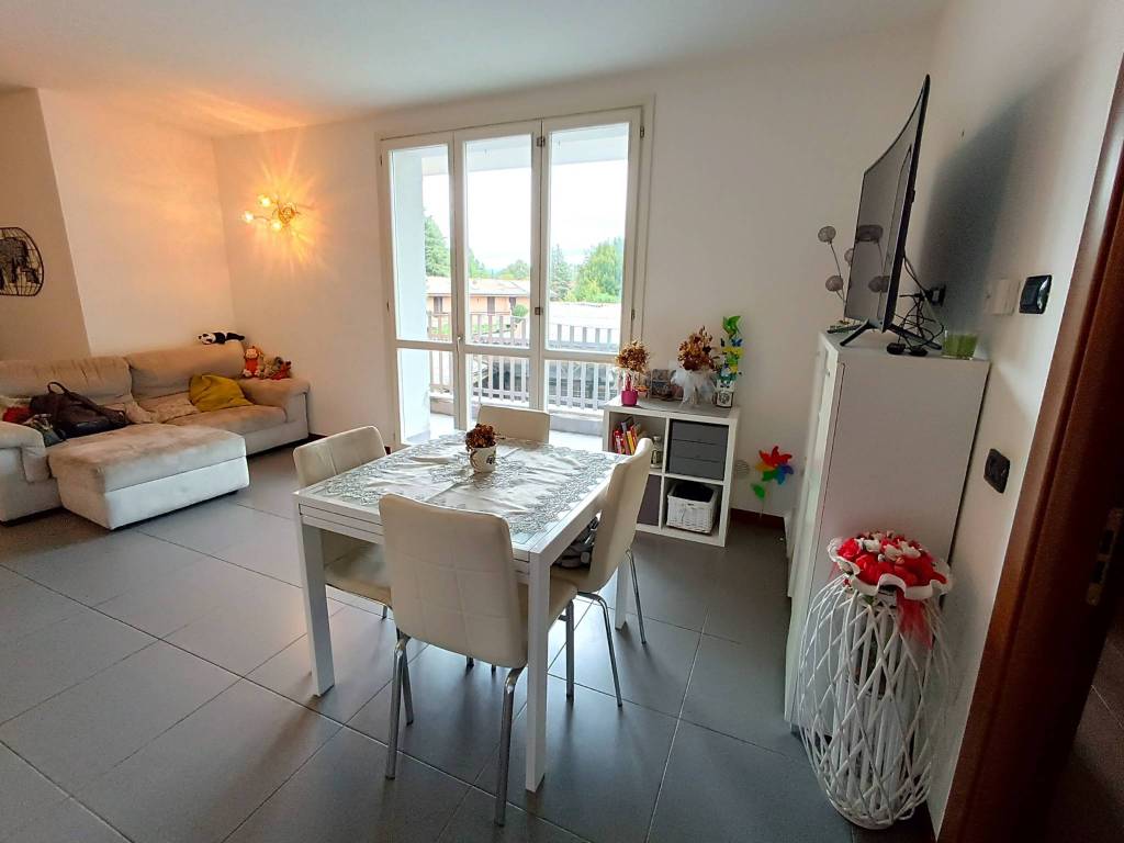 appartamento in vendita a Besana in Brianza