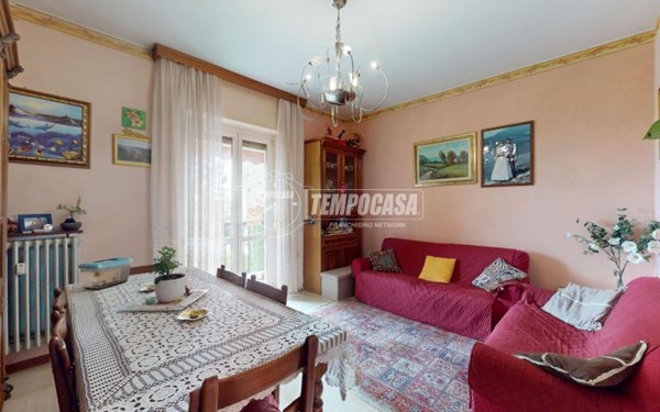 appartamento in vendita a Besana in Brianza in zona Montesiro
